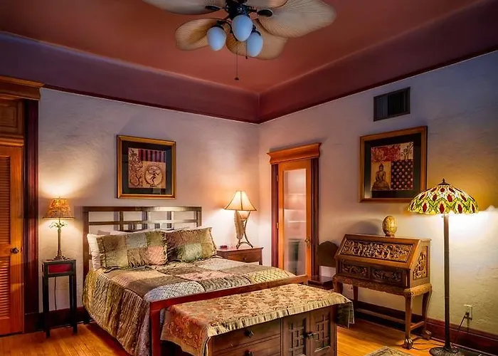 The Big Blue House Boutique 3*