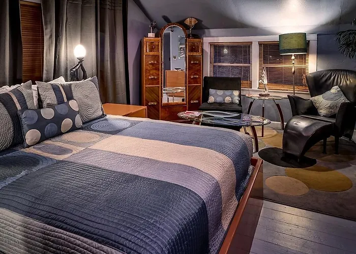 The Big Blue House Boutique 3* Tucson