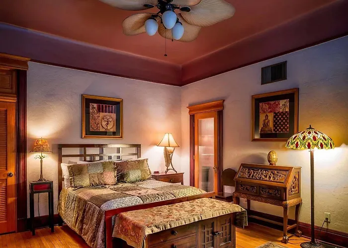 Nocleg ze śniadaniem The Big Blue House Boutique 3*