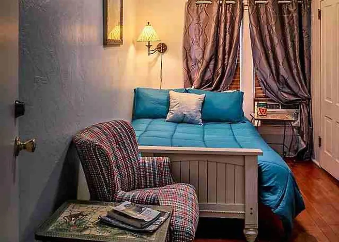 The Big Blue House Boutique Nocleg ze śniadaniem